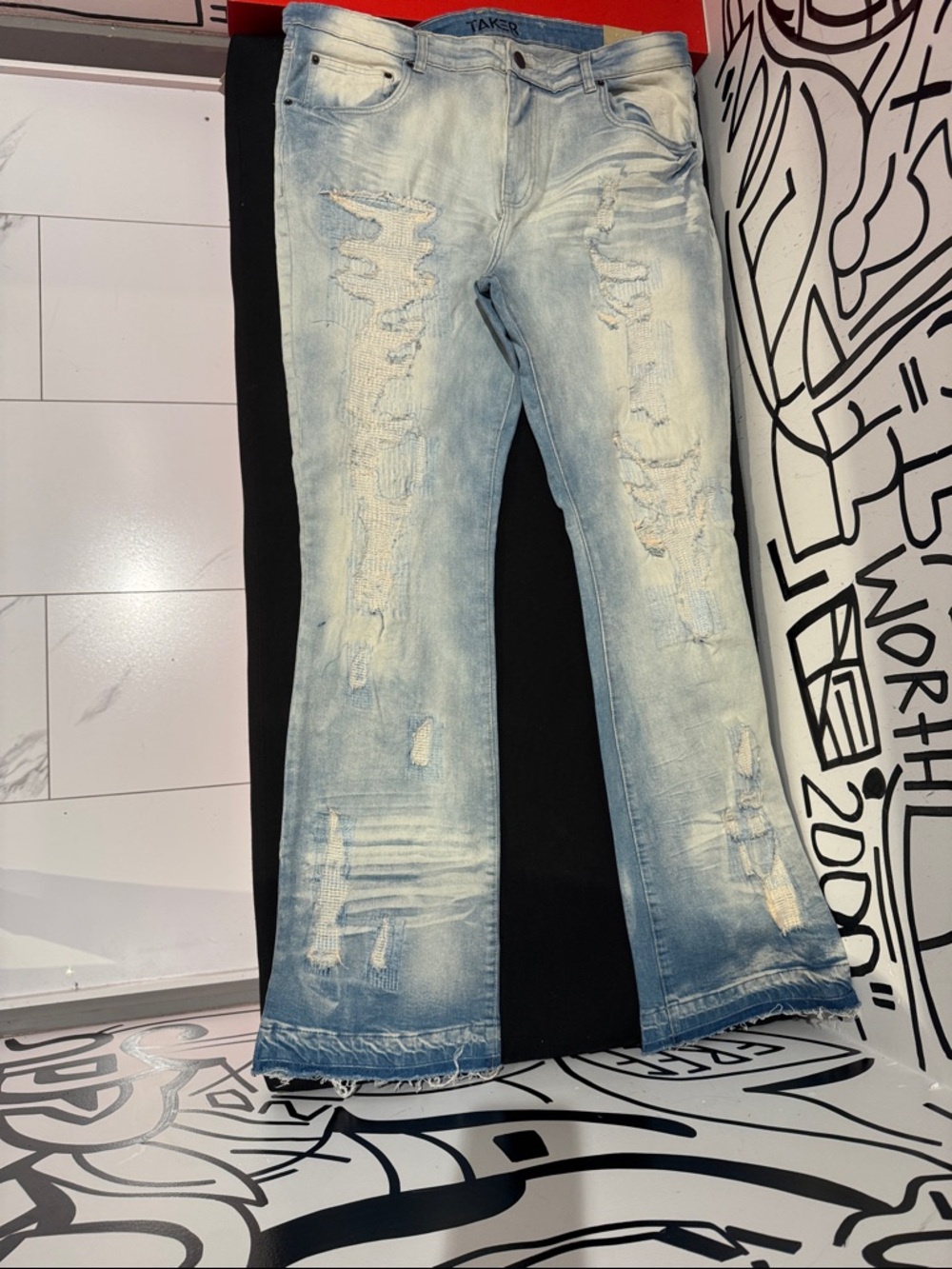 Light Wash Distressed Men’s Jeans